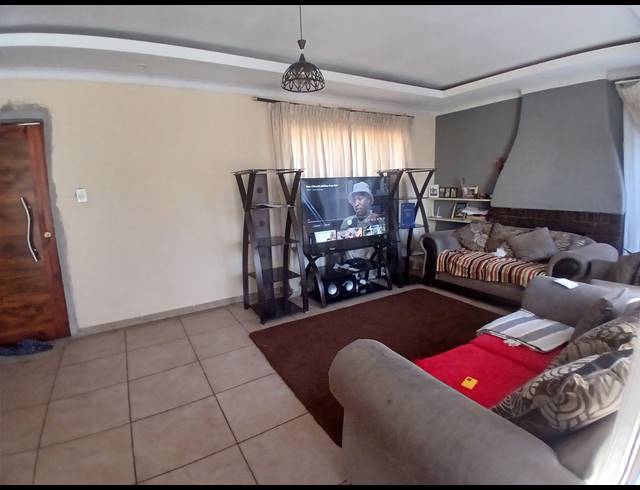 3 BEDROOM HOUSE FOR SALE IN DINWIDDIE